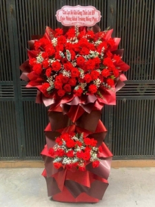 kệ hoa chúc mừng