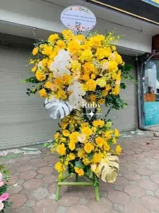 kệ hoa chúc mừng